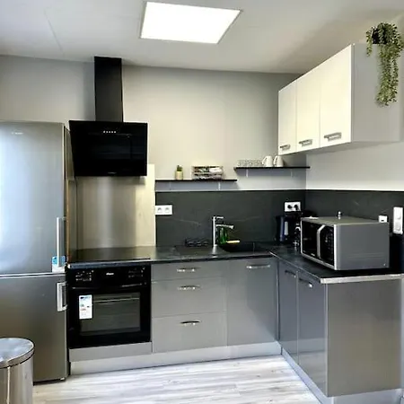 Familial Gare Apartman *